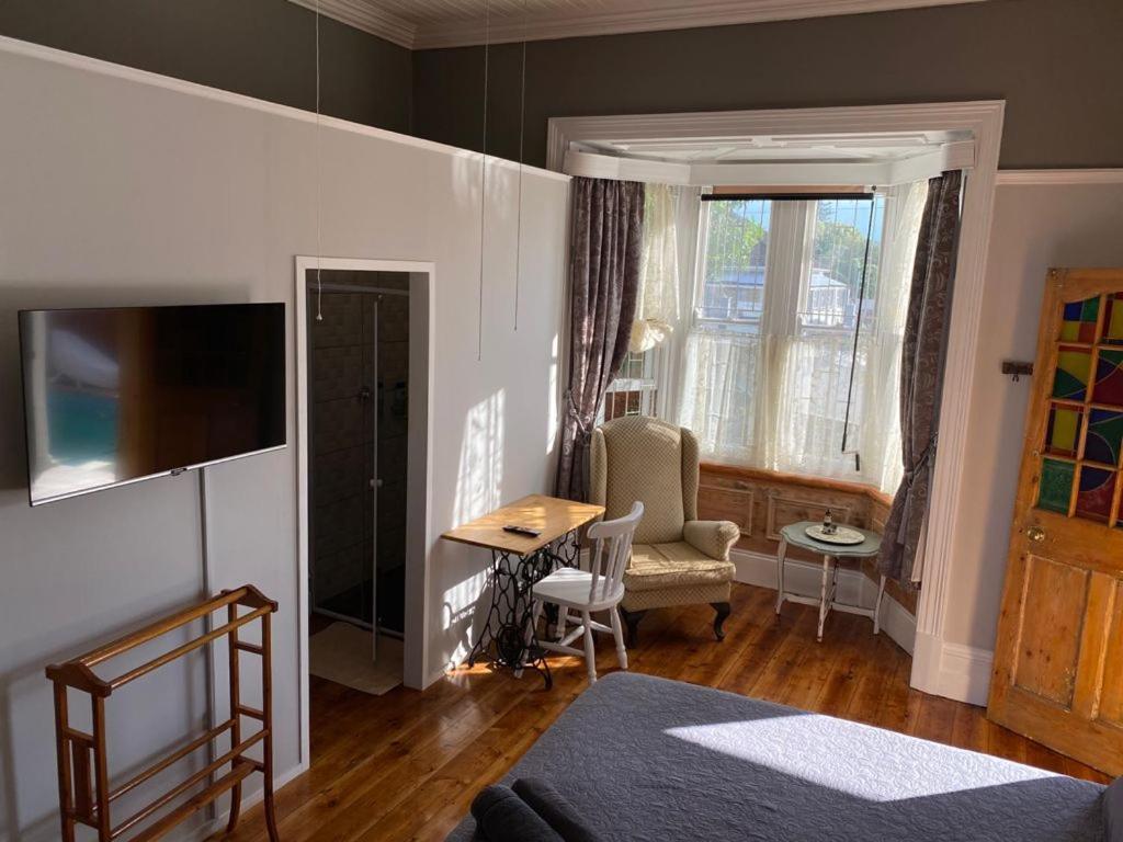 Heath Villa - Private Room Port Elizabeth Exterior photo